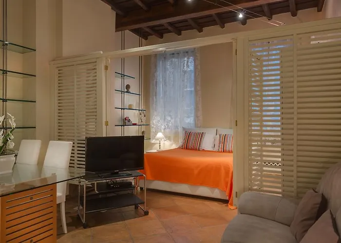 Spanish Steps Gea Apartments